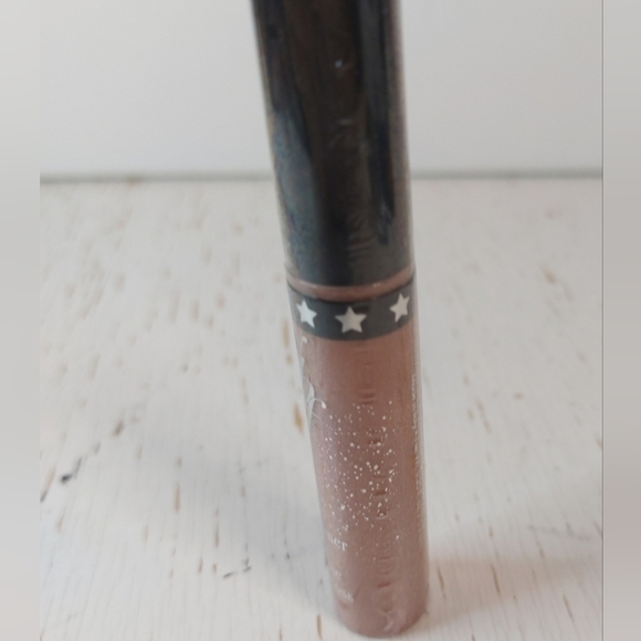 YBF Shimmer and Shine Lip Gloss Nicely Nude Color Pretty Moisturized Lips - Picture 4 of 6